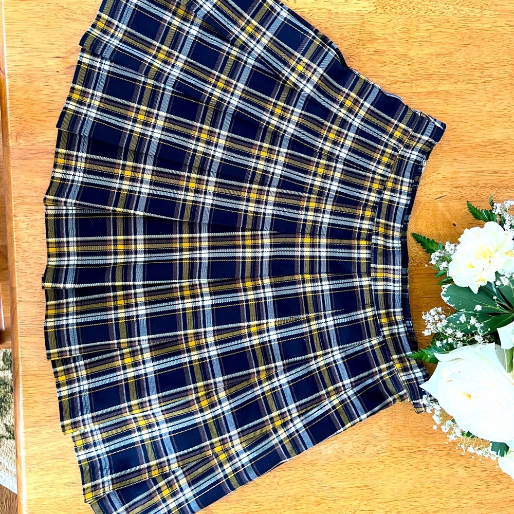 Forever 21 pleated skirt